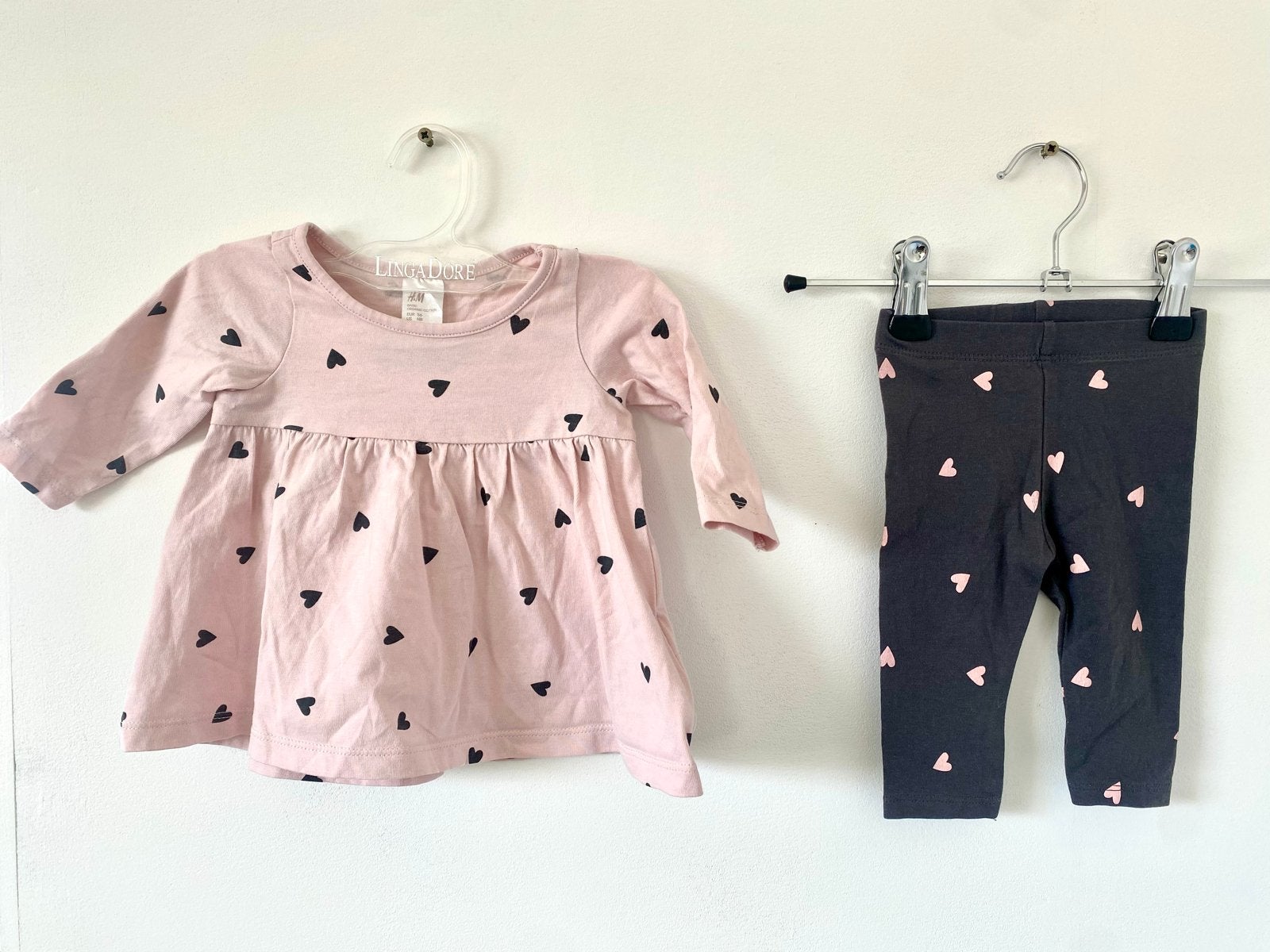 H&M Baby Jurkje en Legging Set - Roze met Hartjes, Ophalen of Verzenden, Gebruikt, Meisje