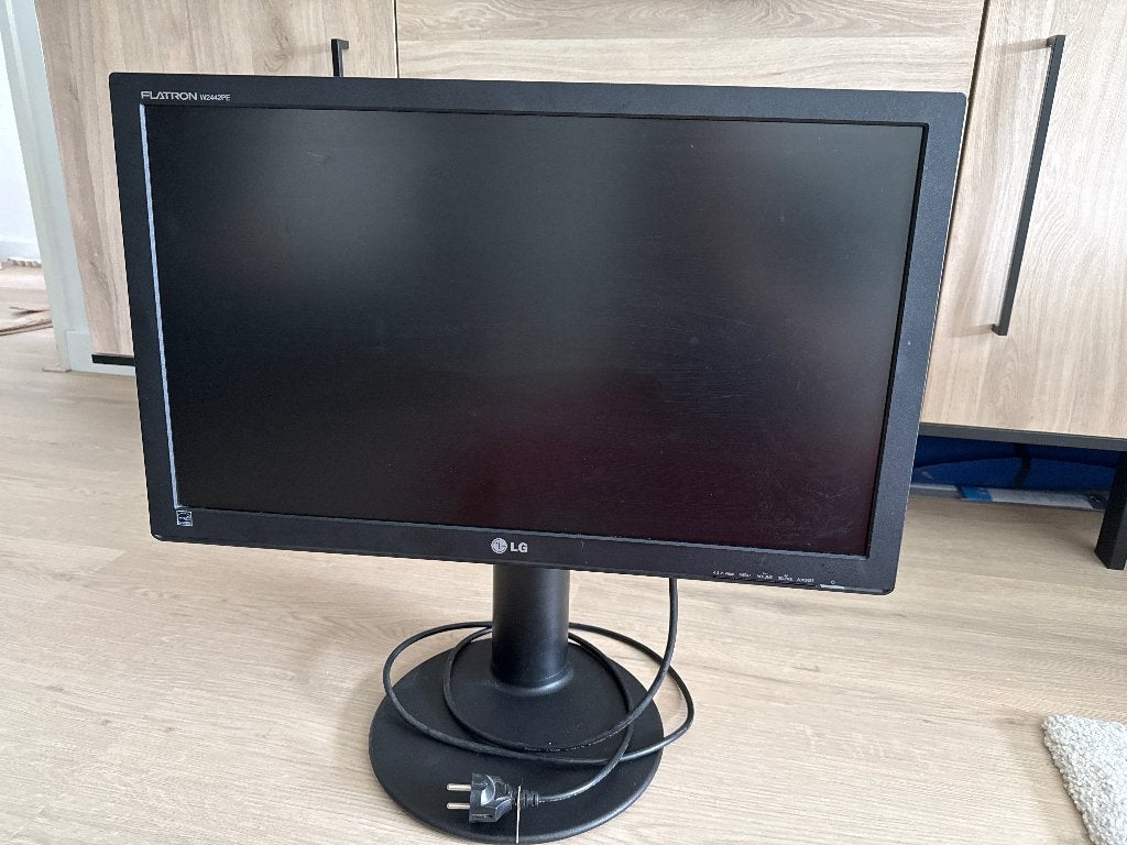 LG Flatron W2442PE monitor, Full HD, Zo goed als nieuw, 1 tot 2 ms, 61 t/m 100 Hz