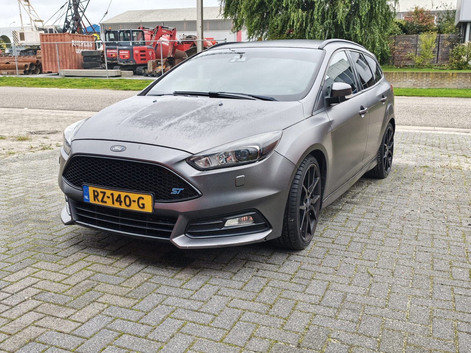 Ford Focus 2.0 Ecoboost 290 PK Wagon 2017, Auto's, 15 km/l, 4 cilinders, Leder en Stof, Zwart