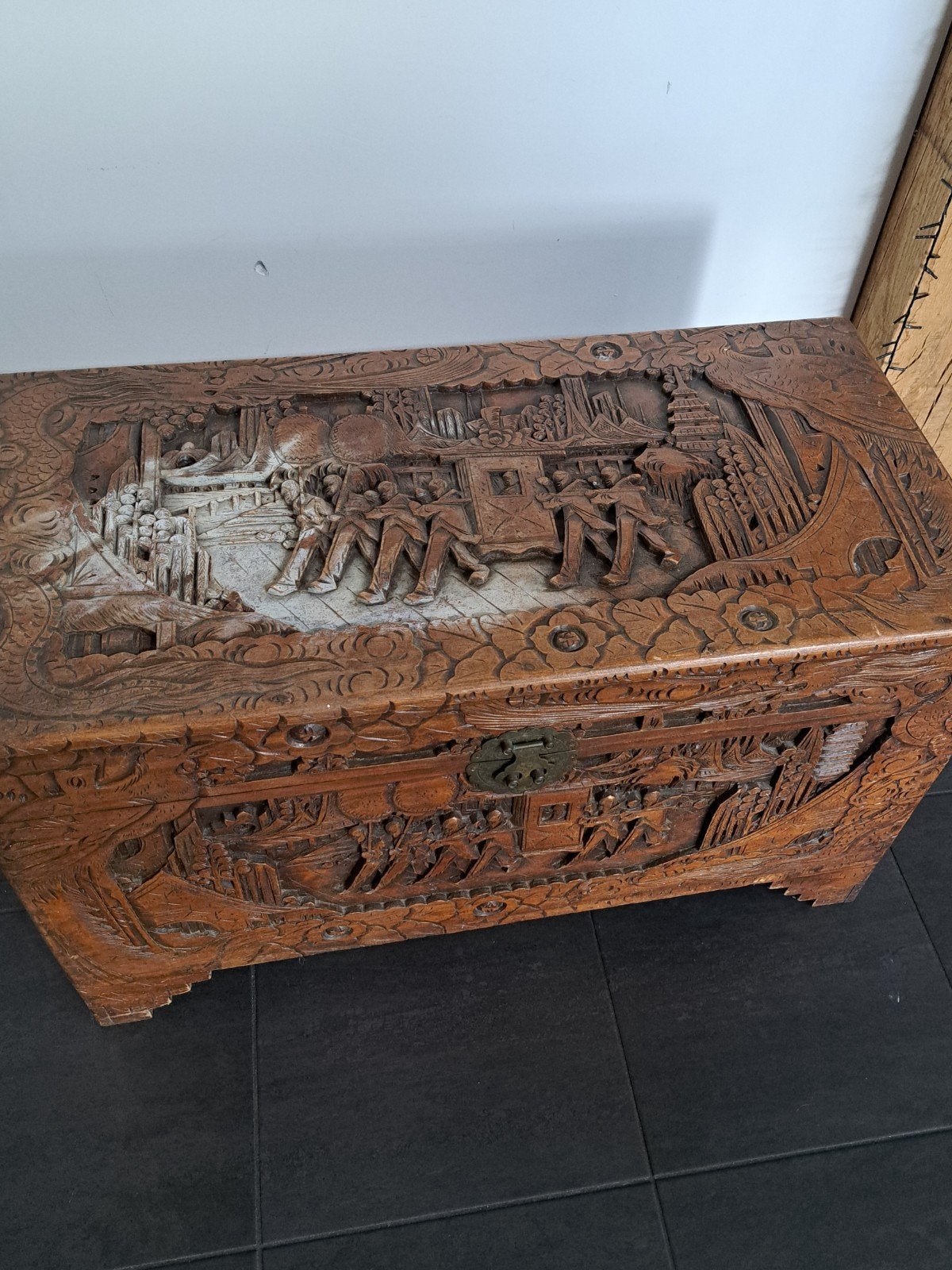 Dekenkist houtsnijwerk, Huis en Inrichting, Ophalen, 50 tot 100 cm
