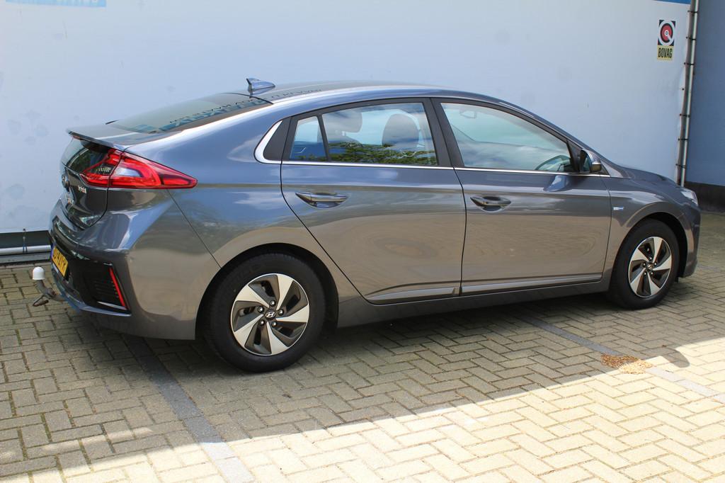 Hyundai IONIQ 1.6 GDi Comfort Incl. 12 maanden Garantie | In, Gebruikt, Met garantie (alle), Automatische klimaatregeling, Origineel Nederlands