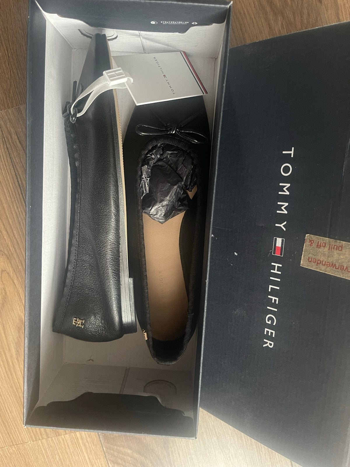 Tommy Hilfiger Ballerina's Zwart Maat 38 Nieuw in Doos, Ophalen of Verzenden, Nieuw, Zwart, Ballerina's