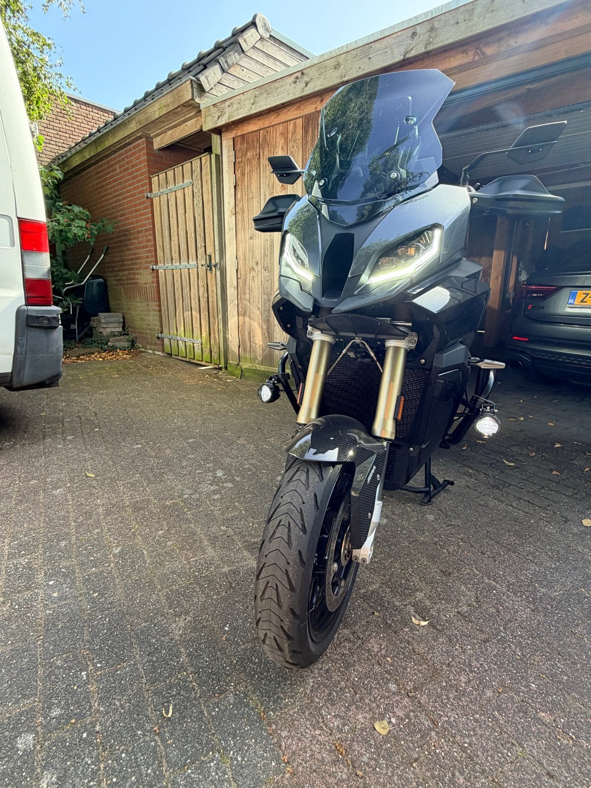 BMW S1000XR - M Pakket  Carbon pakket Akrapovic als nieuw, Motoren, 4 cilinders, Motorrijbewijs A, Gebruikt, Particulier