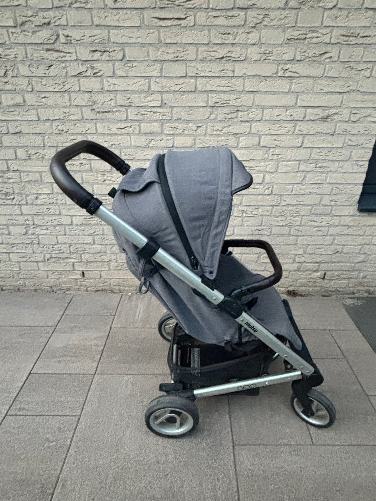 Mutsy Nexo buggy met voetenzak en regenhoes, Ophalen, Gebruikt, Kinderwagen, Mutsy