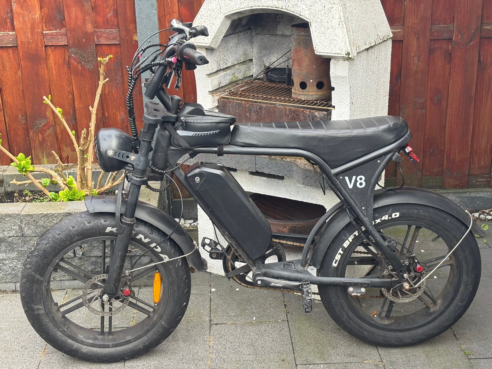 ouxi v8, Fietsen en Brommers, Ophalen, Gebruikt, Maximaal 25 km/u