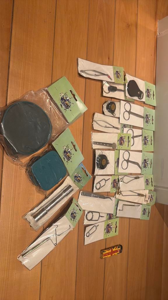 Vliegvissen vliegbinden vliegbindgereedschap 22st ongebruikt, Ophalen of Verzenden, Zo goed als nieuw, Overige typen