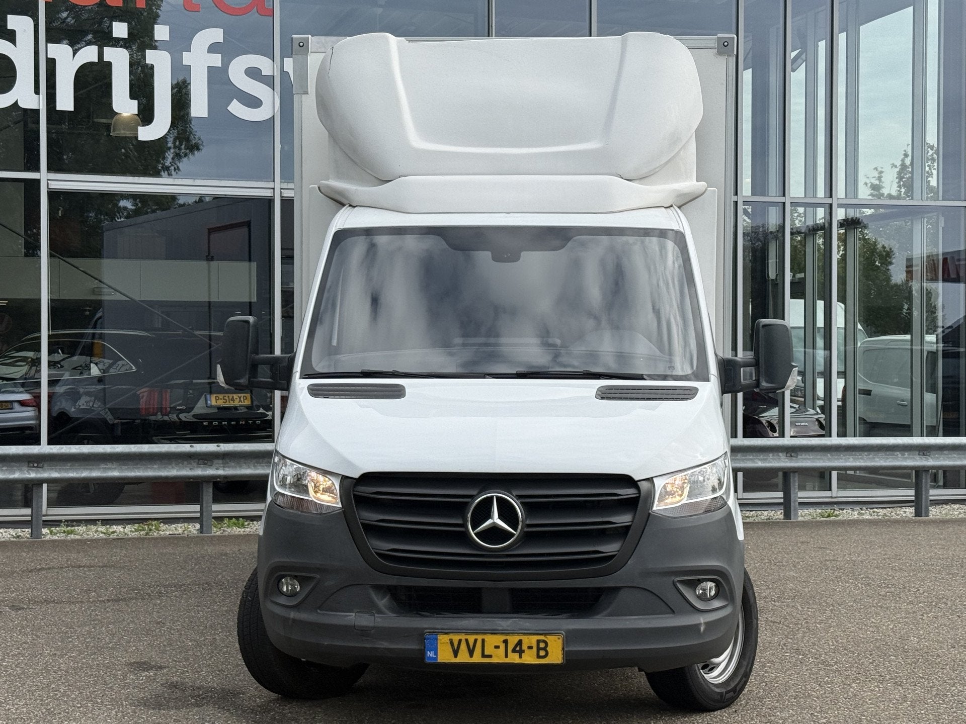 Mercedes-Benz Sprinter 319 1.9 CDI Bakwagen met laadklep | Z, Auto's, Automaat, Gebruikt, Start-stop-systeem, Wit