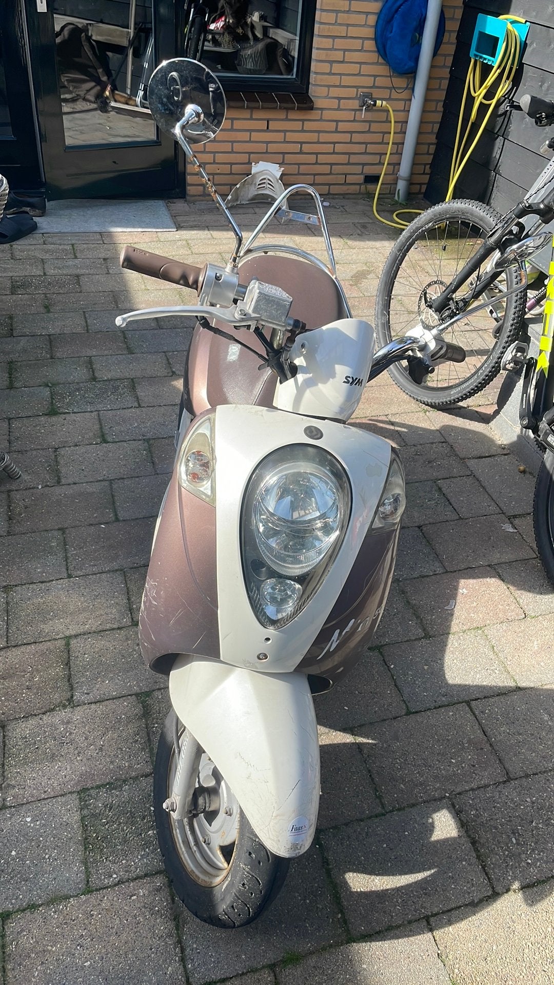 Sym mio onderdelen, Ophalen, Zo goed als nieuw, Benzine, Mio