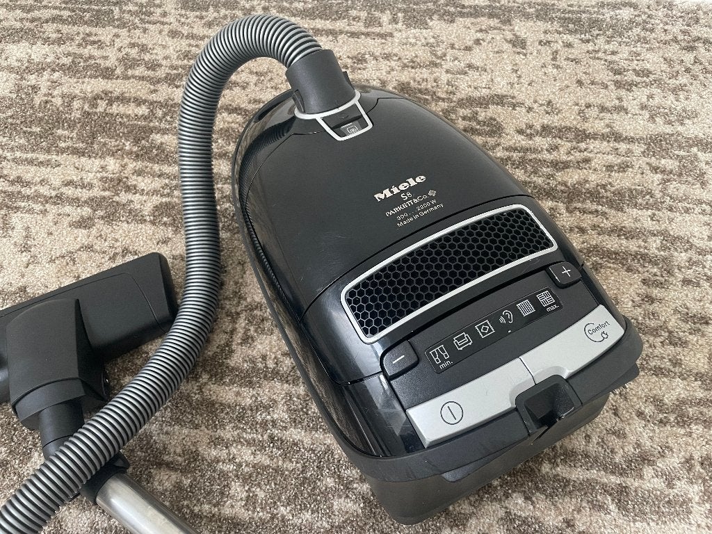 Miele S8 Stofzuiger 2200 Watt, Gebruikt, Miele, 2000 watt of meer, Ophalen