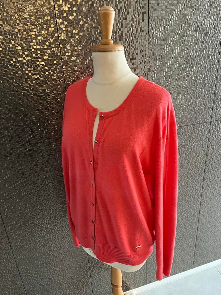 Gigue vest  42 - Koraalrood vest met knoopsluiting, Ophalen of Verzenden, Zo goed als nieuw, Maat 38/40 (M), Roze