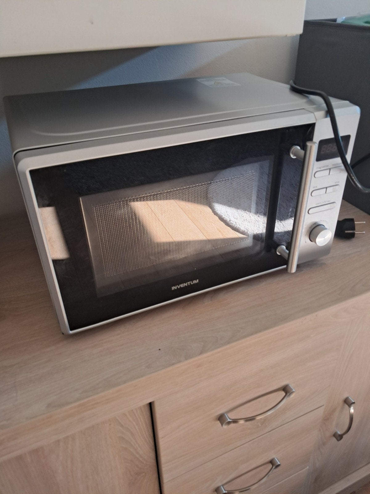 Inventum Magnetron - Zo goed als nieuw, Ophalen, Draaiplateau, Magnetron, Zo goed als nieuw
