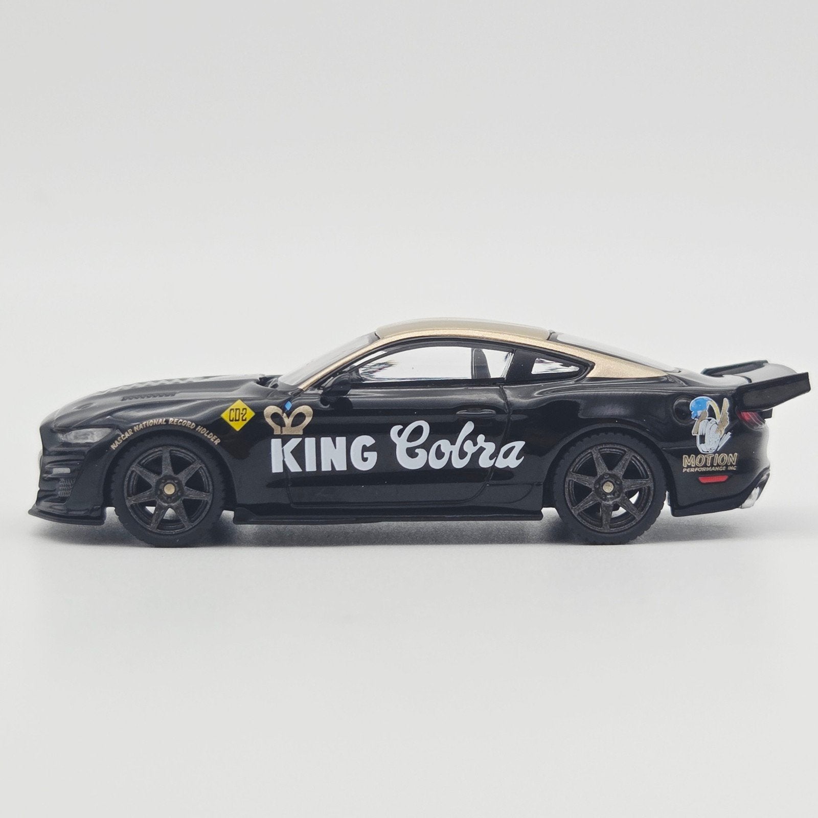 Mini Gt – 2020 Shelby GT500 Dragon Snake Concept, gold/black, Mymodelcar@outlook.com, Auto, Ophalen of Verzenden, Mini gt
