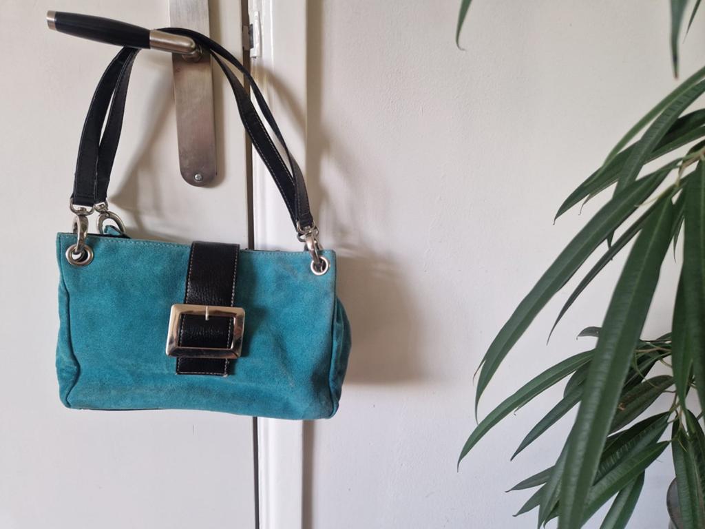 Prachtige Vintage Suède Baguette Bag – Azure Blue & Blac, Ophalen of Verzenden, Blauw