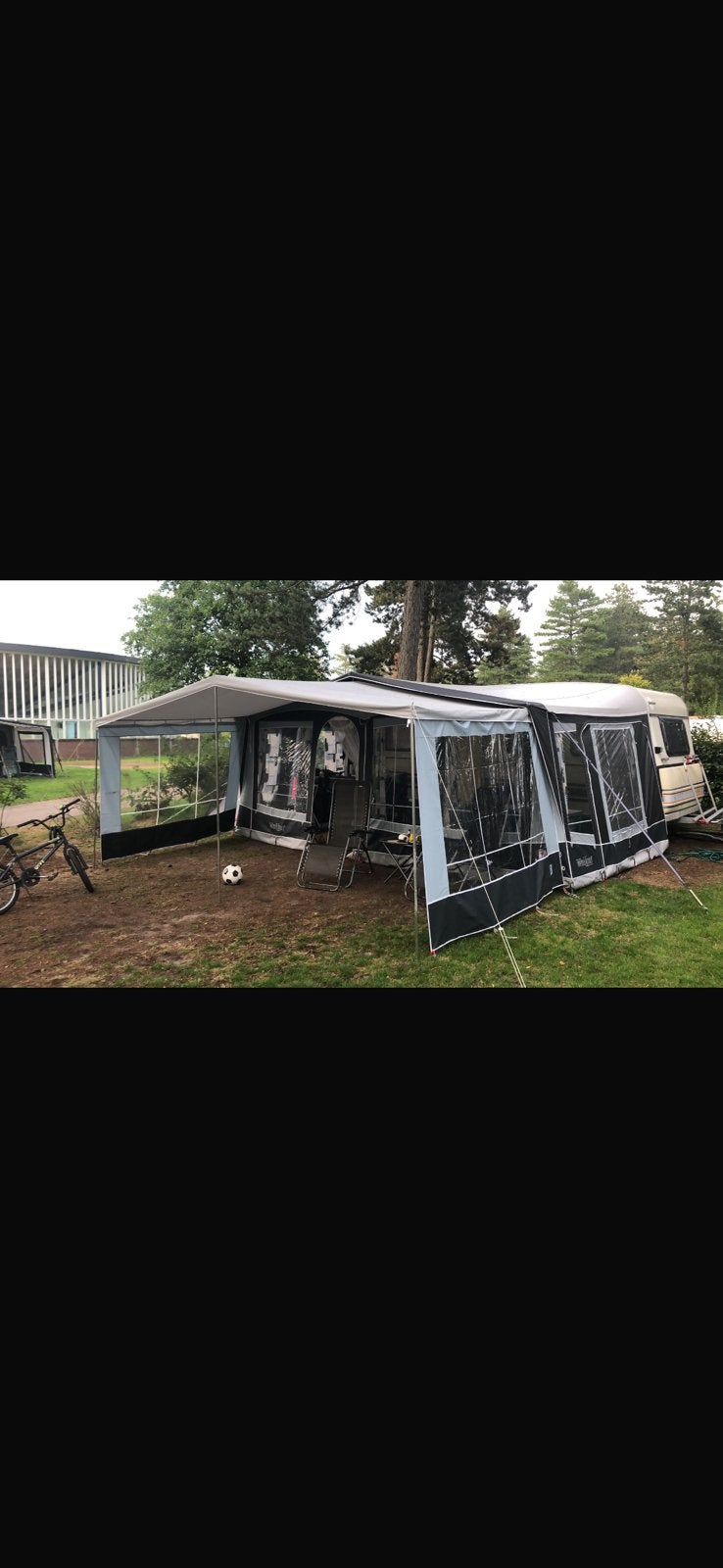 Te koop: grote, mooie voortent met luifel walker atrium 300, Ophalen of Verzenden, Tot en met 4