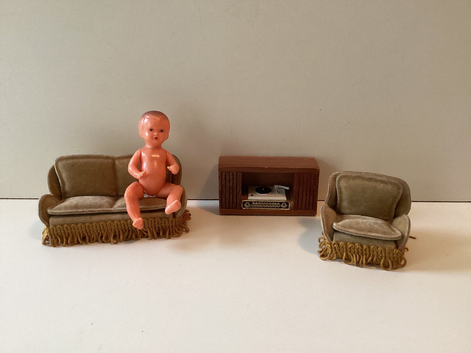 Vintage Poppenhuis Meubels ( in Hilversum ), Ophalen of Verzenden, Gebruikt