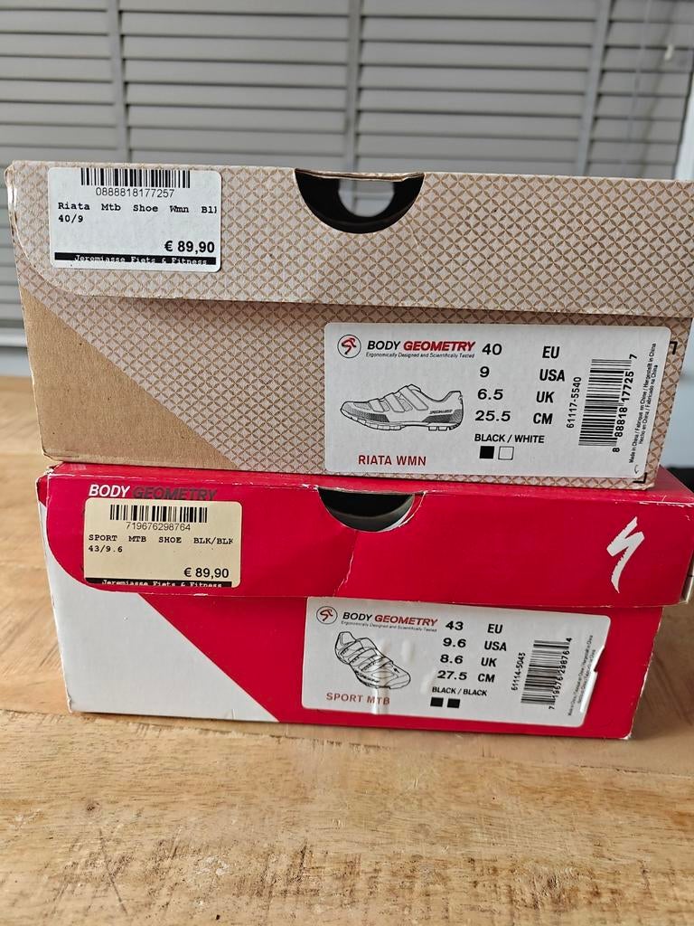 Mountainbike schoenen zwart maat 40/9 en 43/9.6, Minder dan 45 cm, Ophalen of Verzenden, Overige merken