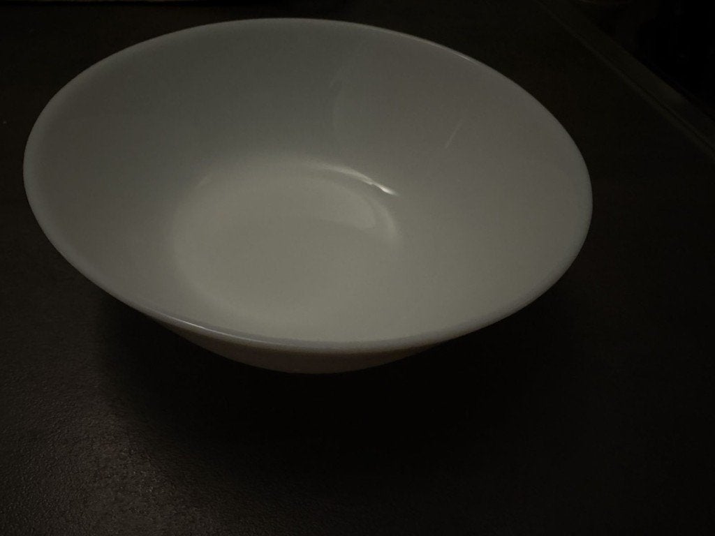 IKEA OFTAST bord wit 27 cm - diep bord, gehard glas, Huis en Inrichting, Gebruikt, Ophalen of Verzenden, Glas, Bord(en)