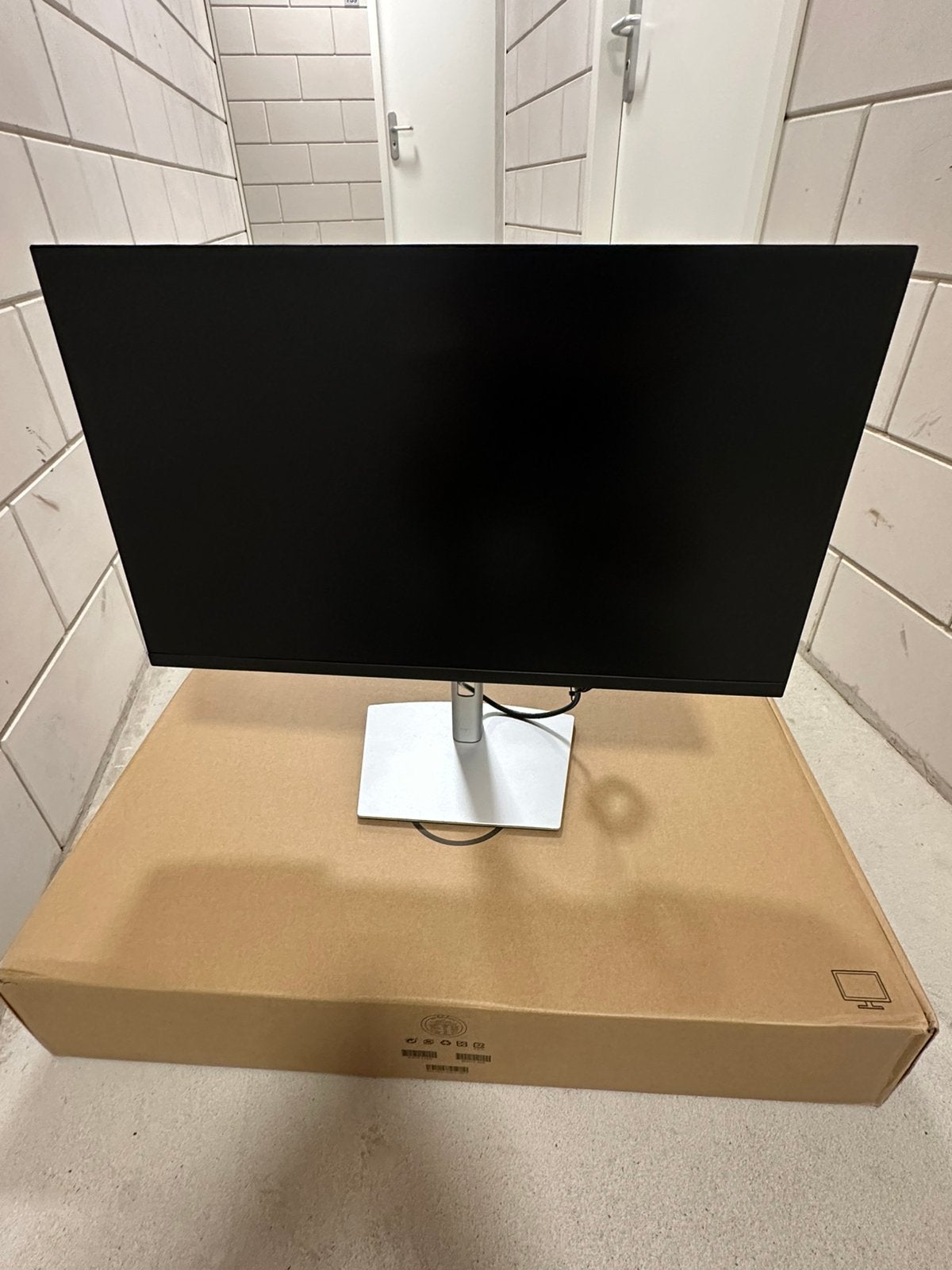 Dell P2722HE screen – Like New!, Ophalen, Full HD, Zo goed als nieuw, USB-C