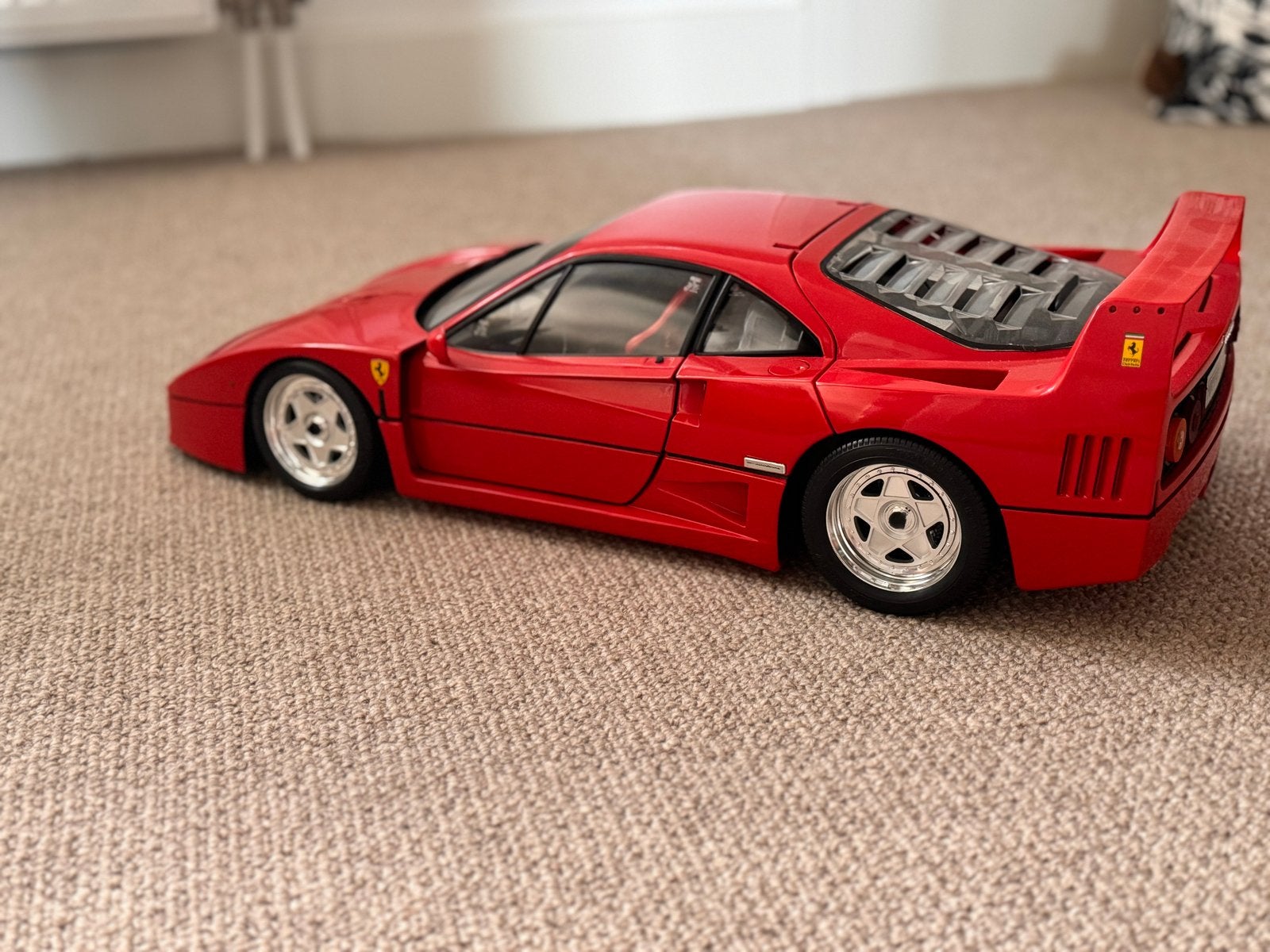 POCHER - Ferrari F40 - 1:8 - Nette staat, Hobby en Vrije tijd, Modelauto's | 1:5 tot 1:12, Ophalen, Zo goed als nieuw, 1:5 t/m 1:8