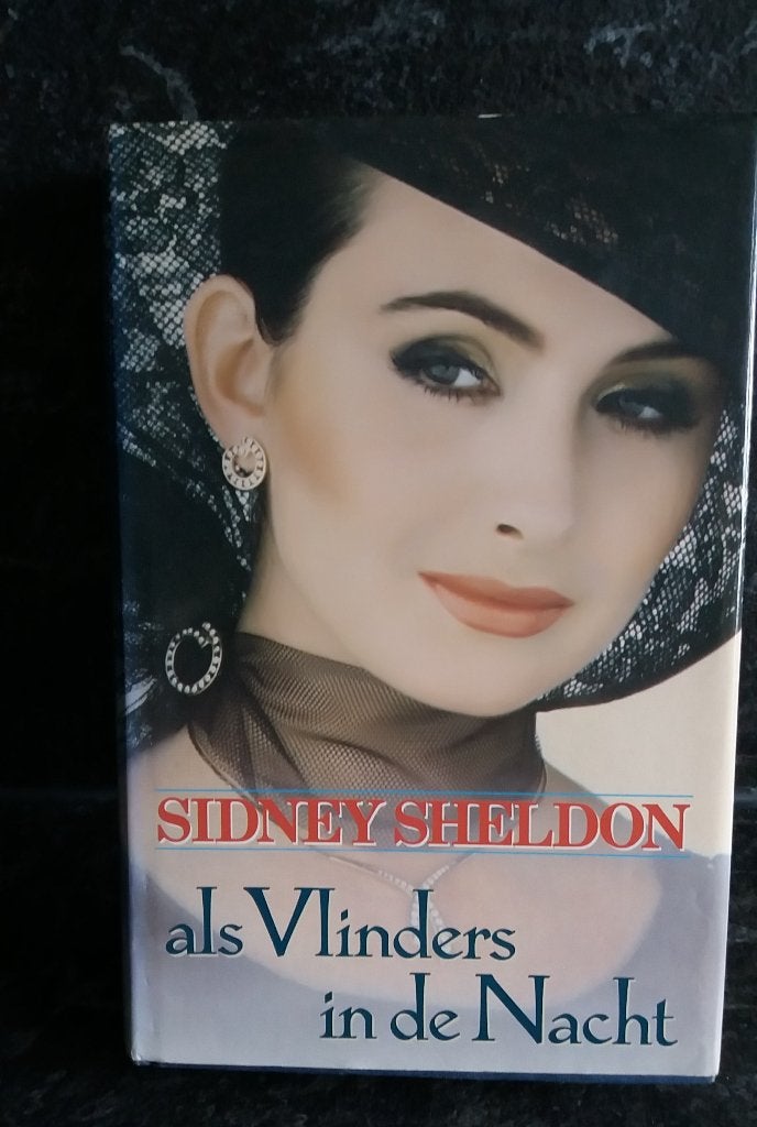 Als vlinders in de nacht. Sidney Sheldon, Ophalen of Verzenden, Gelezen