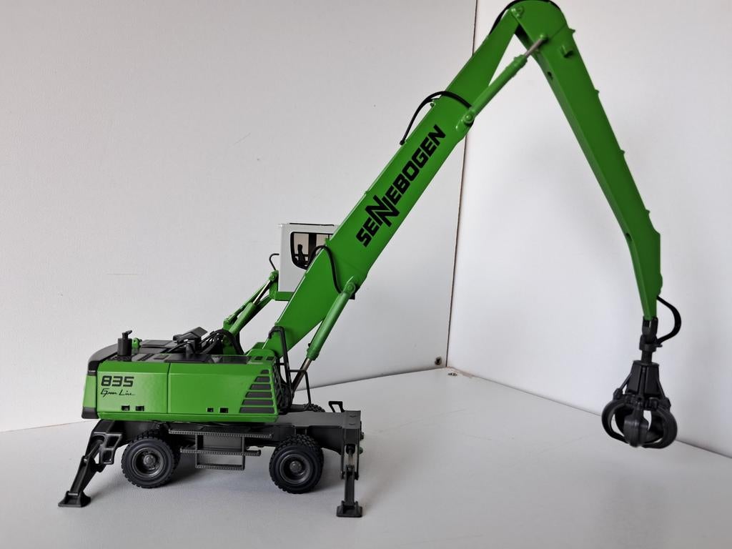 Sennebogen 835 overslagkraan nzg, Hobby en Vrije tijd, Modelauto's | 1:50, Ophalen of Verzenden, Zo goed als nieuw, Hijskraan, Tractor of Landbouw