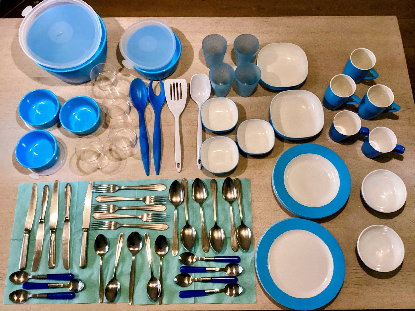 Mepal servies blauw/wit. 65 onderdelen, Ophalen of Verzenden, Gebruikt