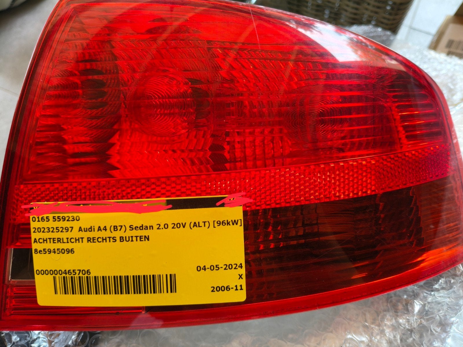 Achterlicht Rechts Buiten Audi A4 (B7) Sedan 2.0 20V, Auto-onderdelen, Verlichting, Ophalen of Verzenden, Audi