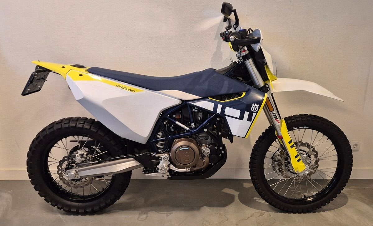 HUSQVARNA 701 ENDURO (bj 2024) 1,705 km, 693 cc, Motorrijbewijs A, Bedrijf, Onbekend