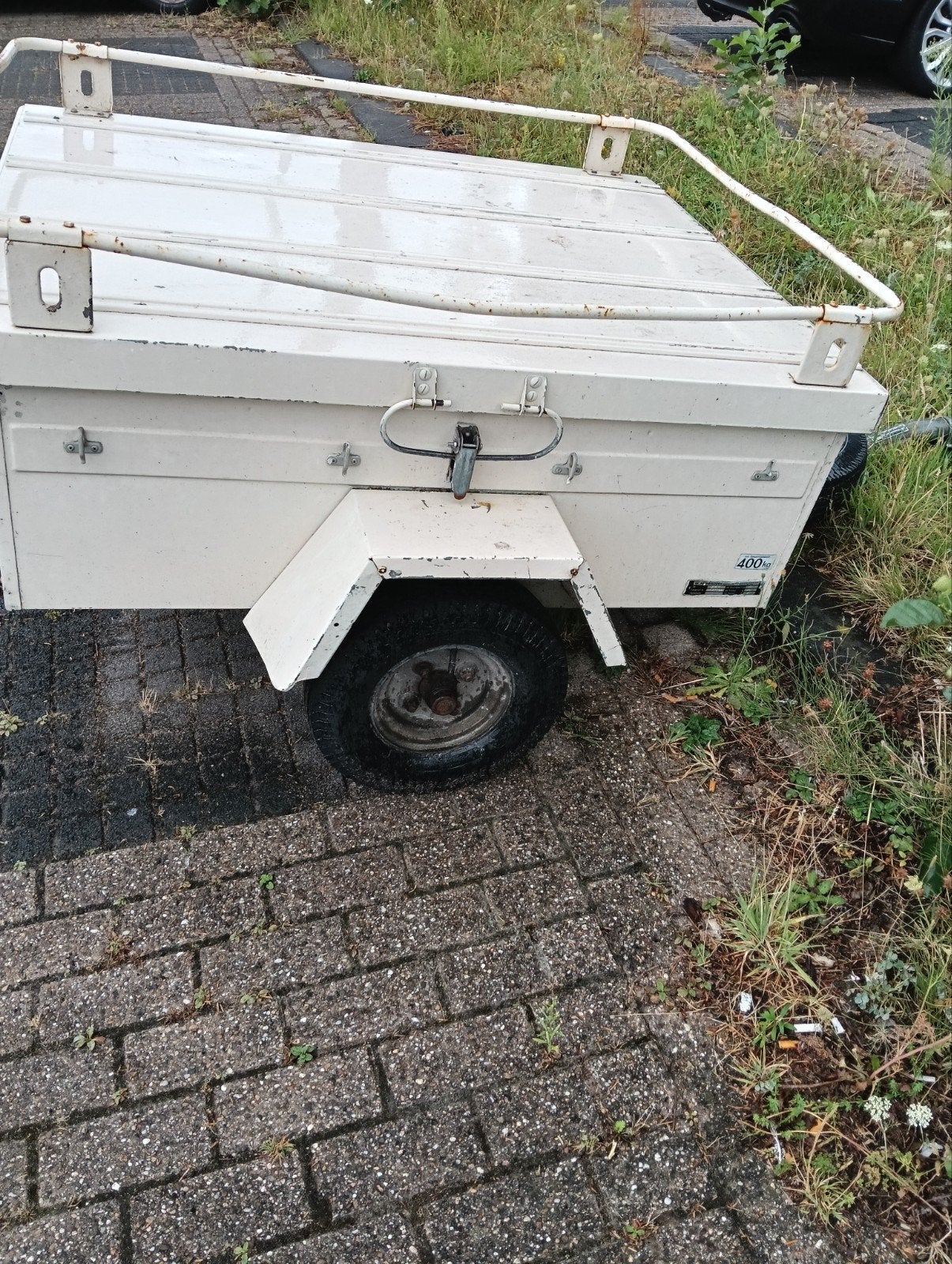 Kleine bagagewagen met reserveband en afsluitbaar deksel, Auto diversen, Ophalen