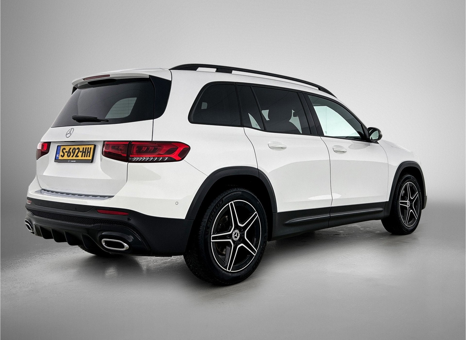 Mercedes-Benz GLB 200 Business Solution AMG | Multibeam LED, Auto's, 12 maanden, 4 cilinders, 14 km/l, Bedrijf