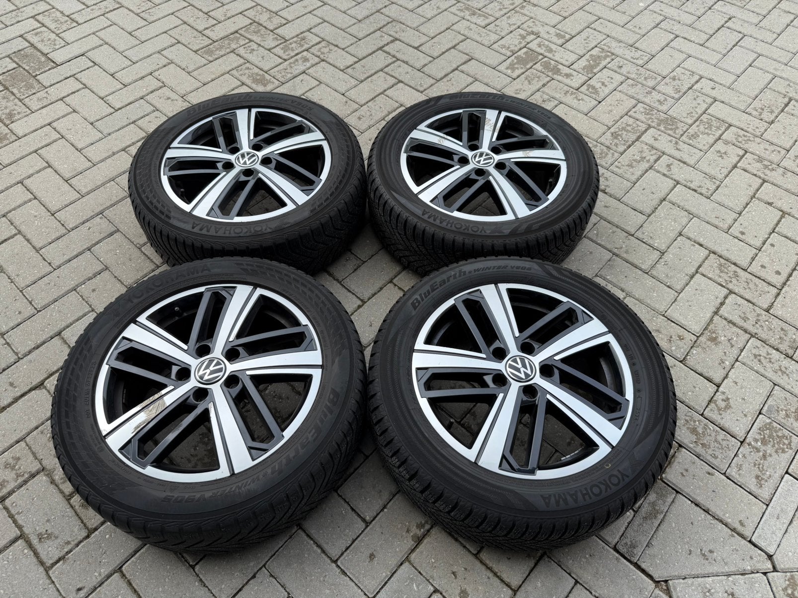 Volkswagen Caddy 17” Colombo velgen 215/55R17 Winterbanden, Ophalen, Banden en Velgen, 17 inch, Winterbanden