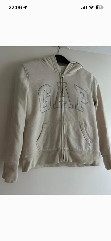 152 GAP vest beige met voering merkkleding, Ophalen of Verzenden, Zo goed als nieuw, Meisje, Trui of Vest