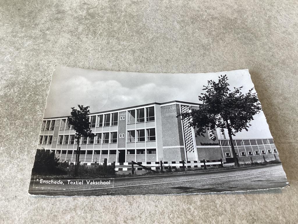 Enschede.      Textiel Vakschool, Ophalen of Verzenden, Overijssel