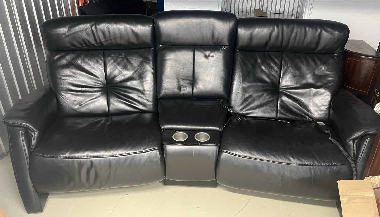 Comfortabele elektrische leren relaxbank, Ophalen, Gebruikt, Driepersoons, Leer
