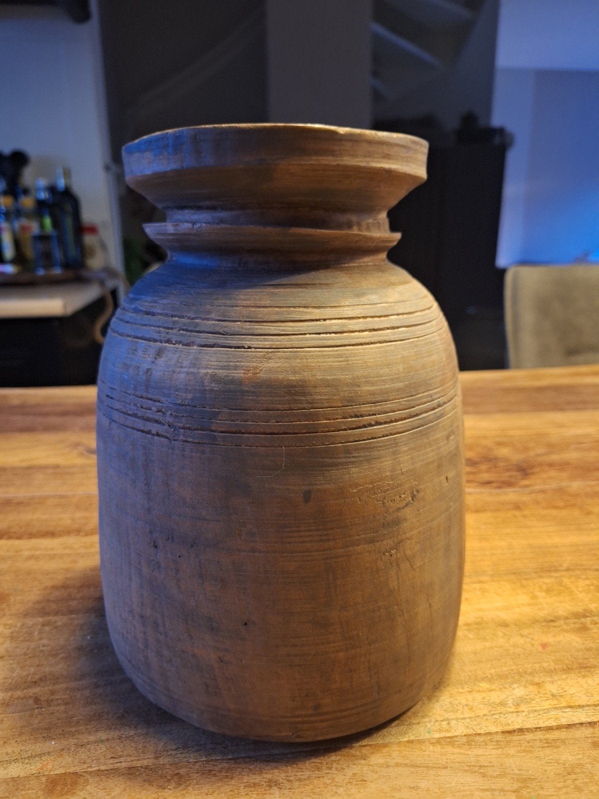Nepalese kruik, Ophalen, Zo goed als nieuw, Bruin, Hout