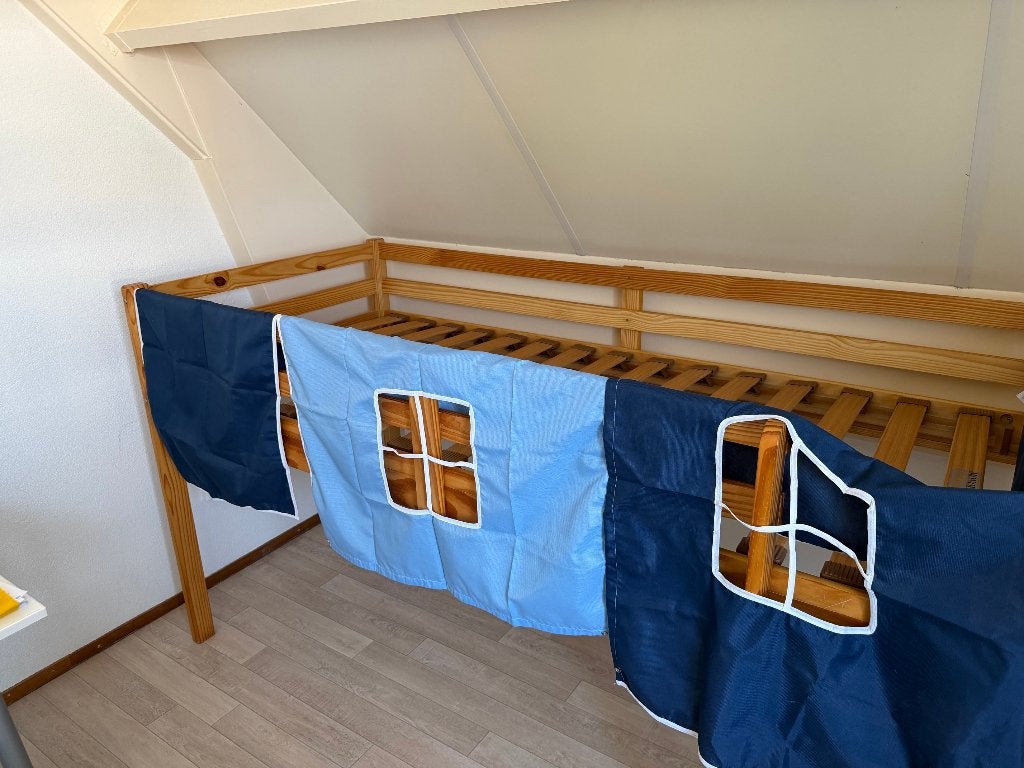 Halfhoogslaper met huis-gordijntjes, Ophalen, Gebruikt, Halfhoogslaper