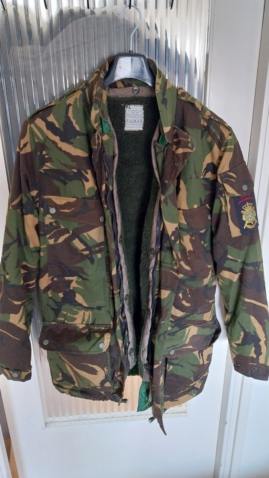 Nederland legerjas met binnenvoering en Mariniers badge, Ophalen of Verzenden, Marine, Nederland, Kleding of Schoenen
