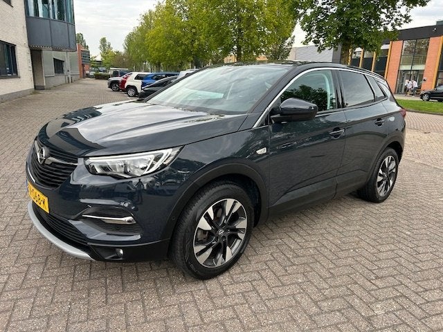 Opel Grandland X 1.2 Turbo Innovation CARPLAY NAV CRUISE NAP, Auto's, Voorwielaandrijving, Dealer onderhouden, Stof, Gebruikt