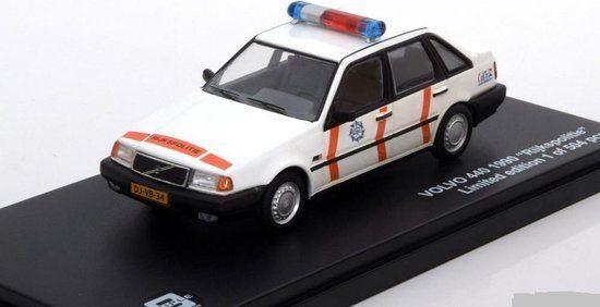 Volvo 440 Rijkspolitie 1990 1:43 Triple 9 Collection Limited, Hobby en Vrije tijd, Modelauto's | 1:43, Overige merken, Tschuiten@hotmail.com