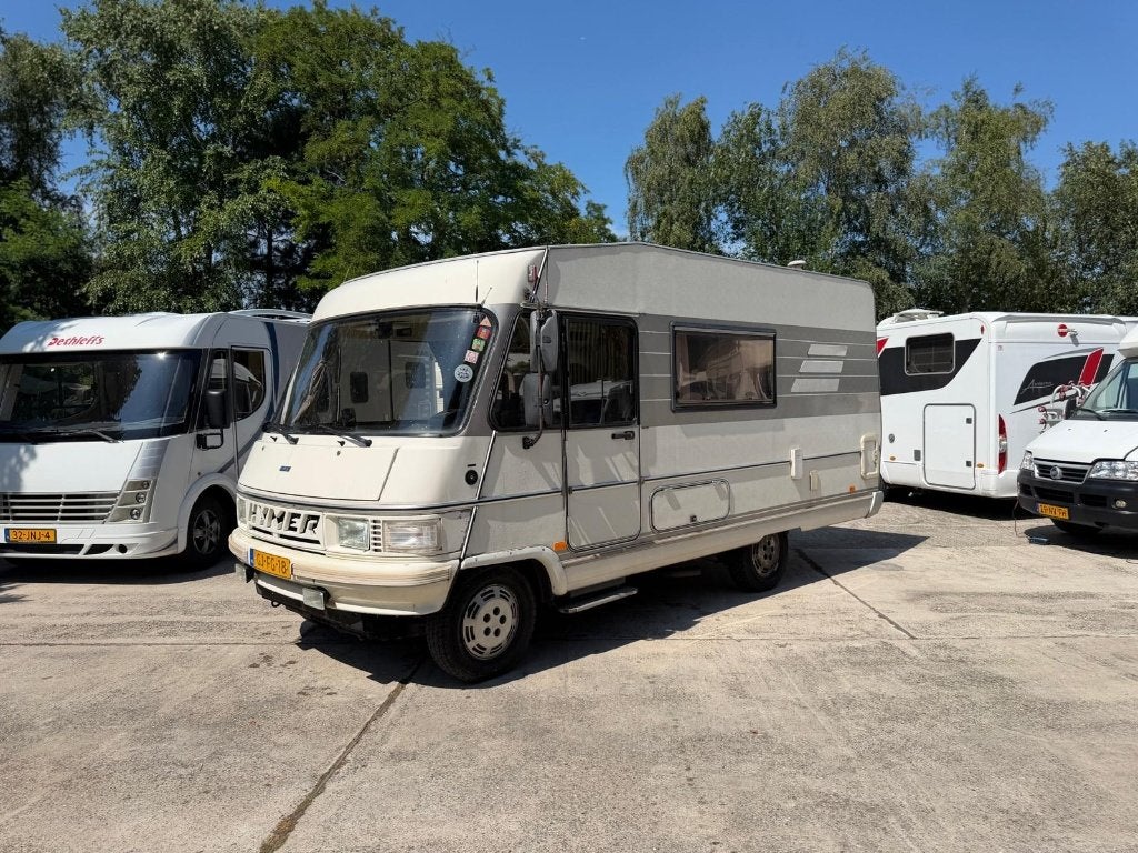 Caravans And Camping Zeer