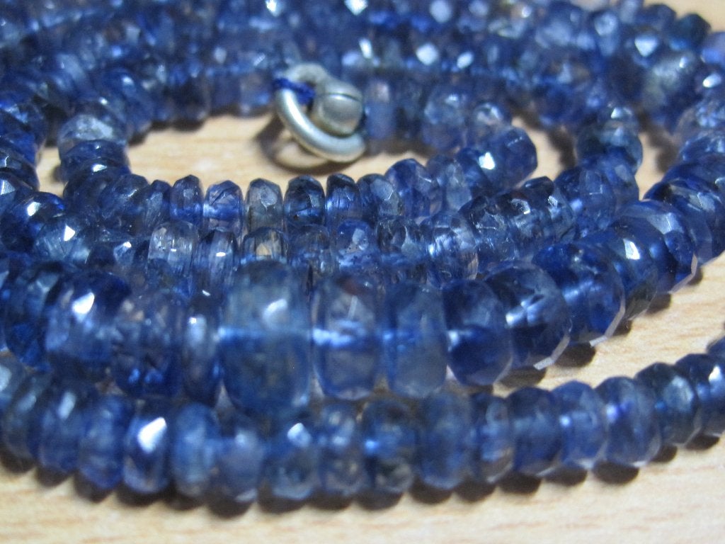 Kyanite %100 natuurlijk 90 karaat 18 gram ketting zie fotos, Sieraden, Tassen en Uiterlijk, Kettingen, Zo goed als nieuw, Steen of Mineraal