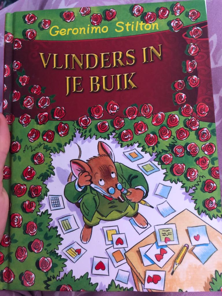Geronimo Stilton: Vlinders in je buik, Ophalen of Verzenden, Zo goed als nieuw, Fictie algemeen