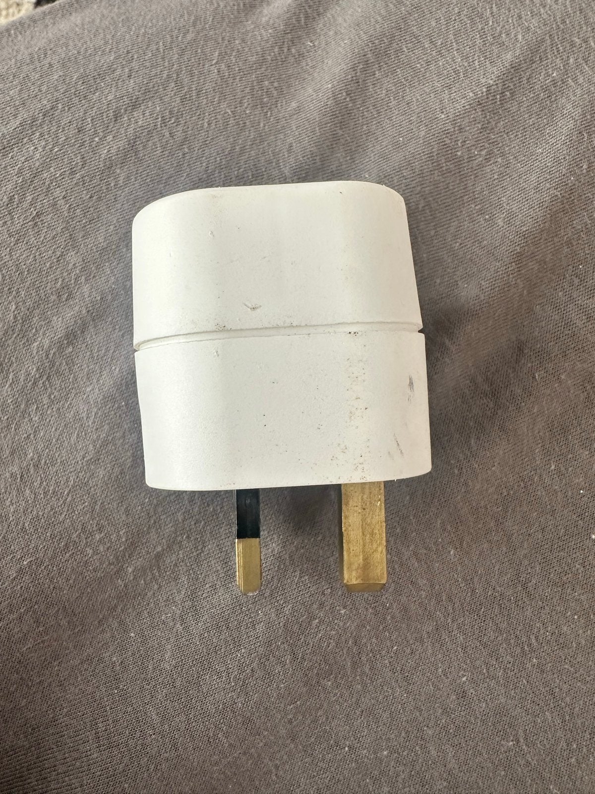 BasicNature wereldstekkeradapter, type G (BS 1363),, Doe-het-zelf en Verbouw, Elektra en Kabels, Ophalen, Zo goed als nieuw
