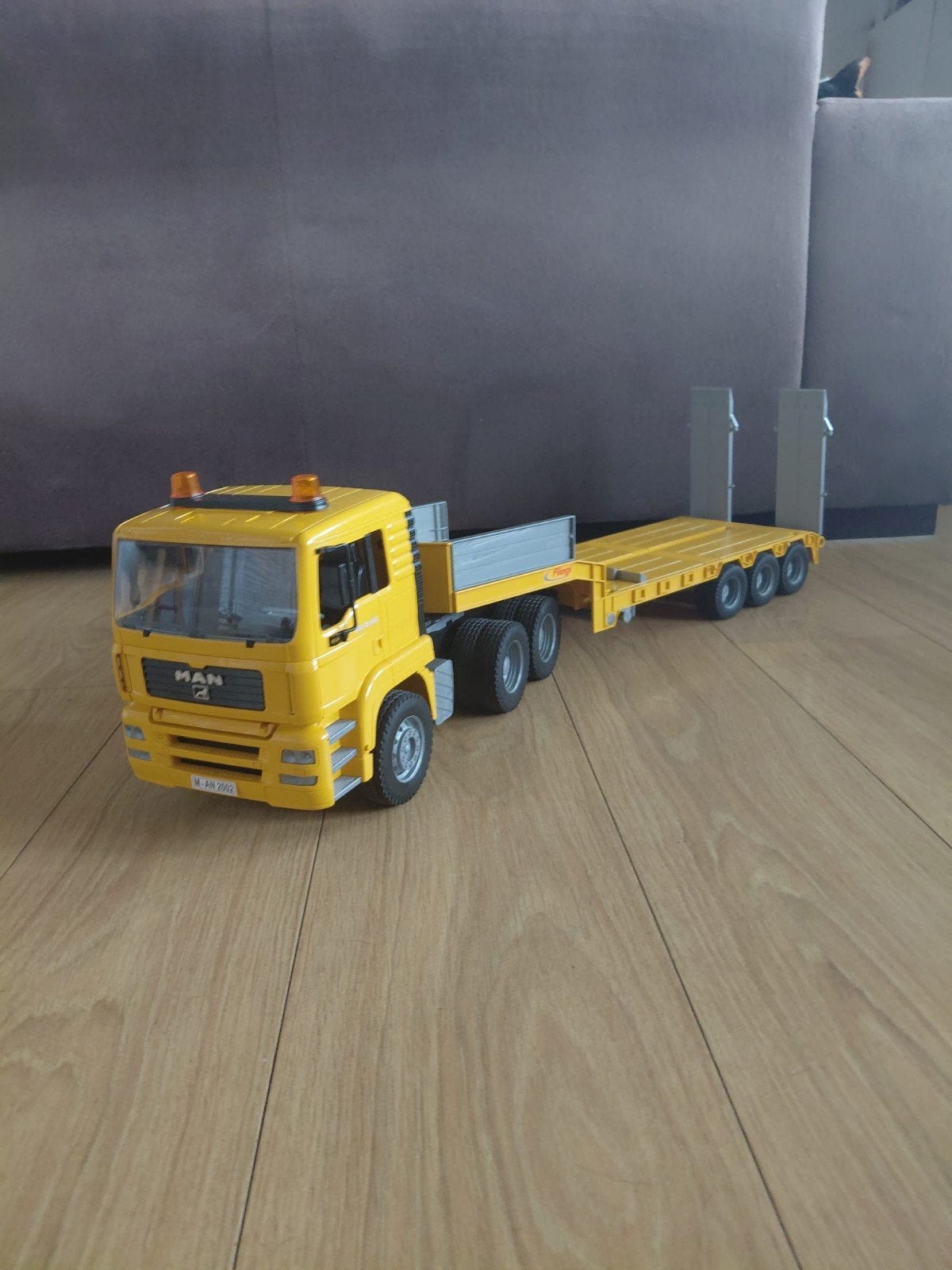 Bruder vrachtwagen., Hobby en Vrije tijd, Modelauto's | 1:50, Ophalen, Zo goed als nieuw, Bus of Vrachtwagen, Lion Toys