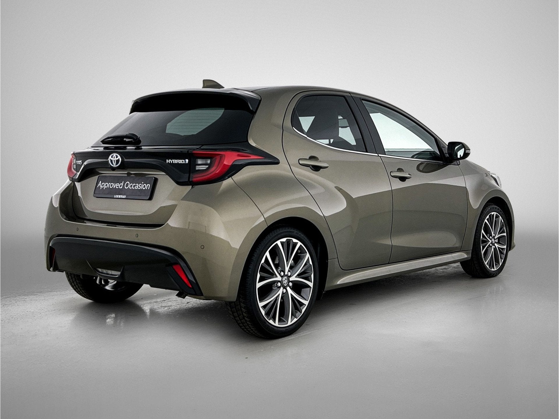 Toyota Yaris 1.5 Hybrid Executive Limited + | Dealeronderhou, 12 maanden, 450 kg, Gebruikt, 23 km/l