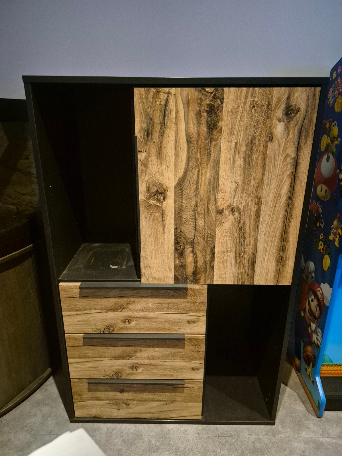 Kast bijna gratis, Huis en Inrichting, Ophalen, Zo goed als nieuw, Minder dan 150 cm, Minder dan 100 cm
