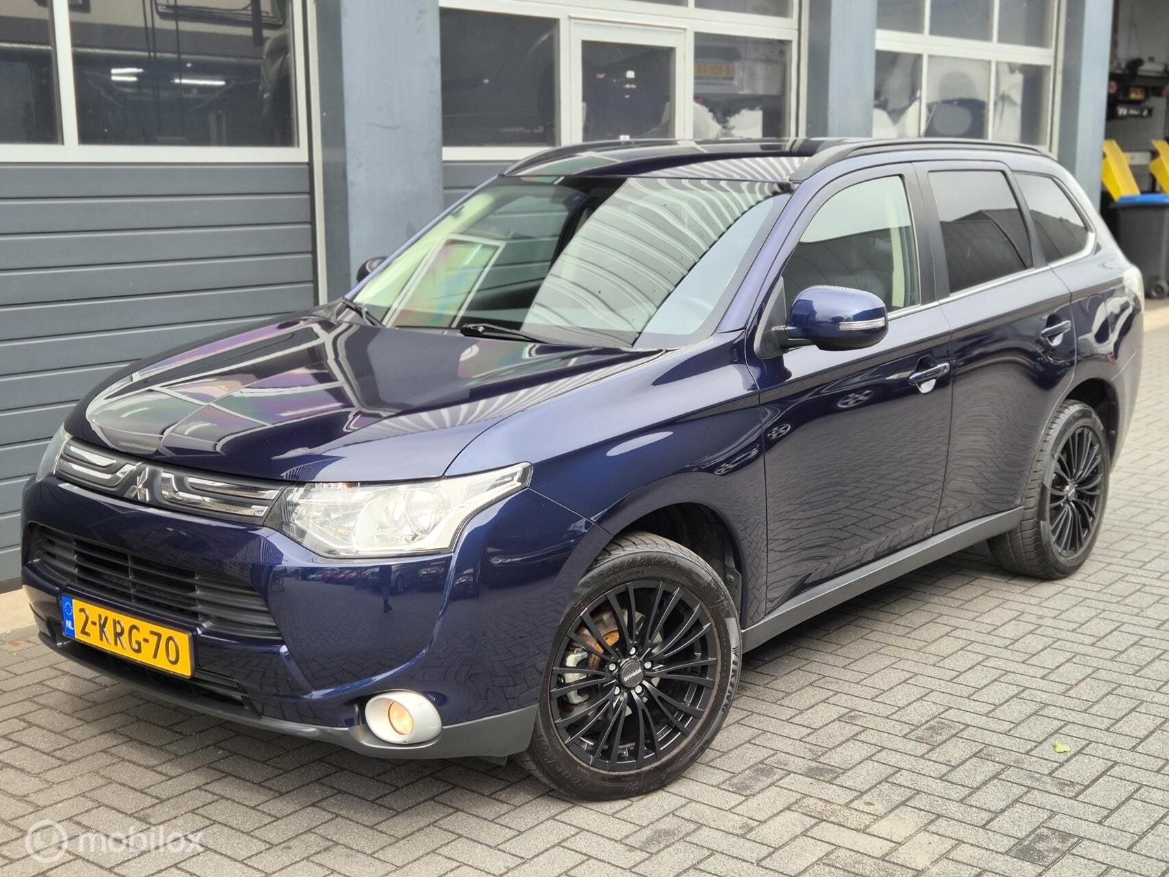 Mitsubishi Outlander 2.0 Intense Automaat | XENON | NAVI | P, Auto's, Mitsubishi, 4 cilinders, 150 pk, Blauw, Origineel Nederlands