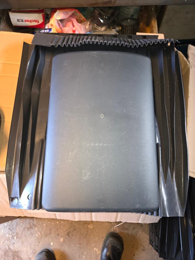Klober universele lage ventilatiepan antraciet met 100mm ada, Kunststof, Zwart, Overige typen, Nieuw