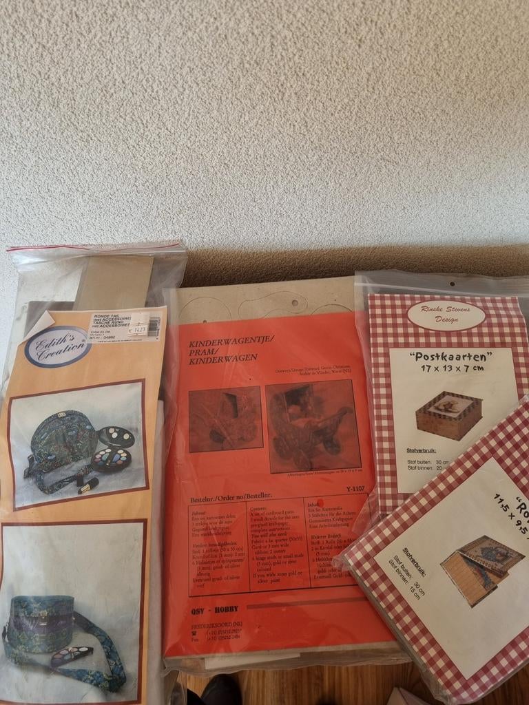4 x pakket karton kartonnage, Ophalen of Verzenden