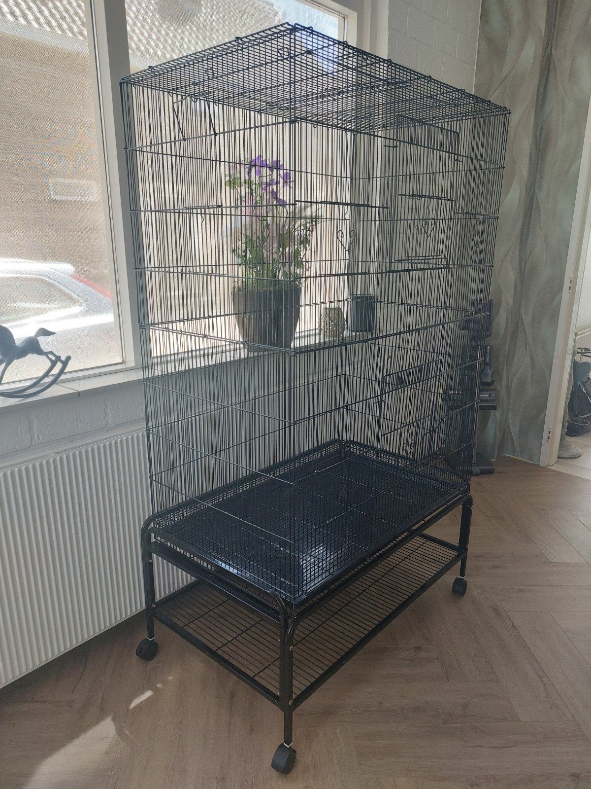 Hele mooie vogelkooi, kamervoliere, zwart, Dieren en Toebehoren, Vogels | Hokken en Kooien, Ophalen, Zo goed als nieuw, Metaal